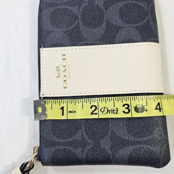 Coach Zip Denim Color Wristlet Wallet. Travel Vacation Night Out Bag - Picture 6 of 7